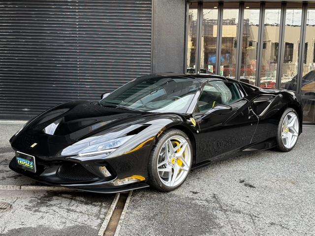 F8スパイダー ディーラー車 左ハンドル 1オーナー イエローキャリパー カーボンサイドエアーダクト カーボンドライブパッケージ LEDハンドル イエローレブカウンター シートイエローセンターライン(10枚目)