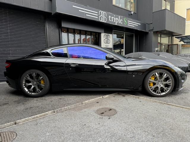 グラントゥーリズモ S カーボンボンネット BCレーシング車高調 パワークラフト中間 カーボンフロントスポイラー カーボンミラーカバー カーボンドアノブカバー カーボントランクスポイラー ブラックアウトグリル ETC(5枚目)