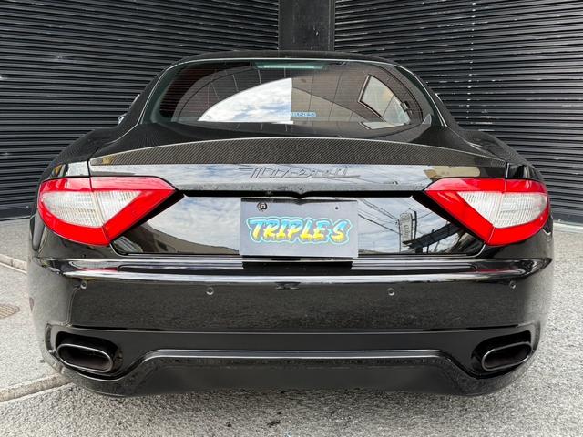 グラントゥーリズモ S カーボンボンネット BCレーシング車高調 パワークラフト中間 カーボンフロントスポイラー カーボンミラーカバー カーボンドアノブカバー カーボントランクスポイラー ブラックアウトグリル ETC(7枚目)