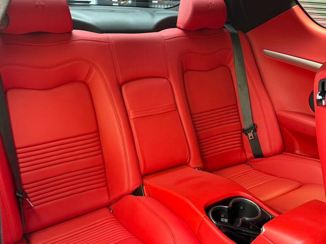 グラントゥーリズモ S カーボンボンネット BCレーシング車高調 パワークラフト中間 カーボンフロントスポイラー カーボンミラーカバー カーボンドアノブカバー カーボントランクスポイラー ブラックアウトグリル ETC(16枚目)