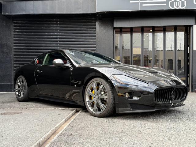 グラントゥーリズモ S カーボンボンネット BCレーシング車高調 パワークラフト中間 カーボンフロントスポイラー カーボンミラーカバー カーボンドアノブカバー カーボントランクスポイラー ブラックアウトグリル ETC(22枚目)