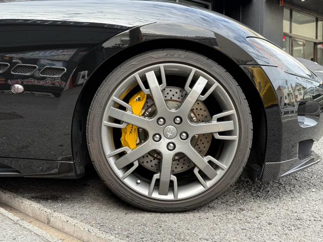 グラントゥーリズモ S カーボンボンネット BCレーシング車高調 パワークラフト中間 カーボンフロントスポイラー カーボンミラーカバー カーボンドアノブカバー カーボントランクスポイラー ブラックアウトグリル ETC(25枚目)