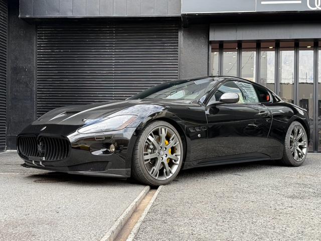 グラントゥーリズモ S カーボンボンネット BCレーシング車高調 パワークラフト中間 カーボンフロントスポイラー カーボンミラーカバー カーボンドアノブカバー カーボントランクスポイラー ブラックアウトグリル ETC(33枚目)