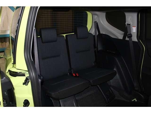 シエンタ Ｇ　１年保証　ＬＥＤランプパッケージ　ナビレディＰＫＧ　ＬＥＤライト　コンビカラー　オプション　禁煙車　両側電動スライドドア　キーレススマートキー（38枚目）