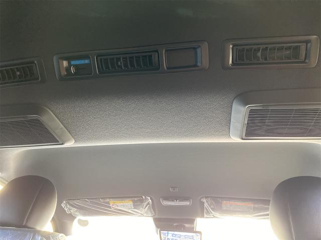 ハイエースバン ロングスーパーGL ダークプライムS パノラミックビュー オートスライドドア デジタルインナーミラー クリランスソナー 全周囲カメラ 限定車 アニバーサリーステップ LEDヘッドライト助手席SRSプリテンショナー(12枚目)