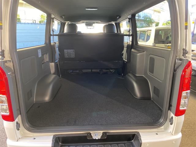 ハイエースバン ロングスーパーGL ダークプライムS パノラミックビュー オートスライドドア デジタルインナーミラー クリランスソナー 全周囲カメラ 限定車 アニバーサリーステップ LEDヘッドライト助手席SRSプリテンショナー(23枚目)
