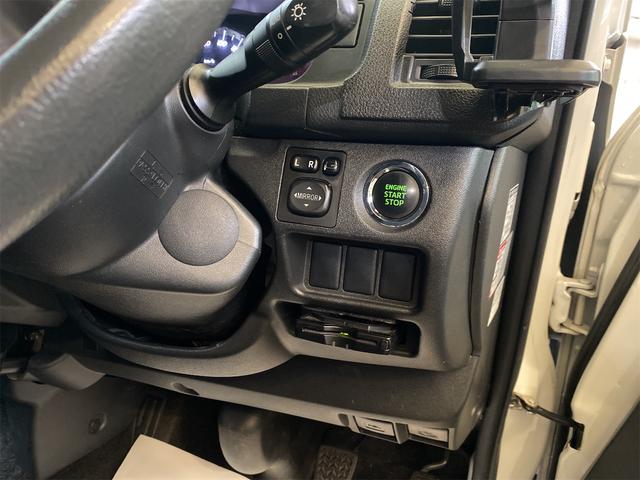 ハイエースバン ロングスーパーＧＬ　ガソリン車　ＬＥＤヘッドライト　スマートキー　スペアキー　プッシュスタート　ナビ　バックカメラ　ＥＴＣ　モデリスタシートカバー　１００Ｖコンセント（24枚目）