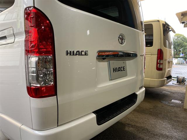 ハイエースバン ロングスーパーＧＬ　ガソリン車　ＬＥＤヘッドライト　スマートキー　スペアキー　プッシュスタート　ナビ　バックカメラ　ＥＴＣ　モデリスタシートカバー　１００Ｖコンセント（32枚目）