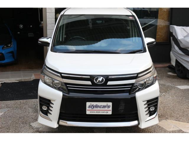 ヴォクシー ＺＳ　煌ＩＩ　☆両側電動スライドドア☆フリップダウンモニター☆二列目キャプテンシート☆ナビテレビ☆バックカメラ☆Ｂｌｕｅｔｏｏｔｈ接続☆三列シート（10枚目）