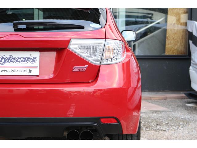 インプレッサ WRX STi ☆6速ミッション☆ナルディステアリング☆4WD☆RAYSボルクレーシングRE30☆5Jigenマフラー☆プッシュスタート&スマートキー☆ETC☆スペアタイヤ☆ナビテレビ(16枚目)