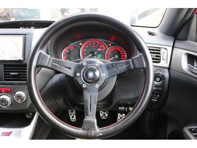 インプレッサ WRX STi ☆6速ミッション☆ナルディステアリング☆4WD☆RAYSボルクレーシングRE30☆5Jigenマフラー☆プッシュスタート&スマートキー☆ETC☆スペアタイヤ☆ナビテレビ(21枚目)