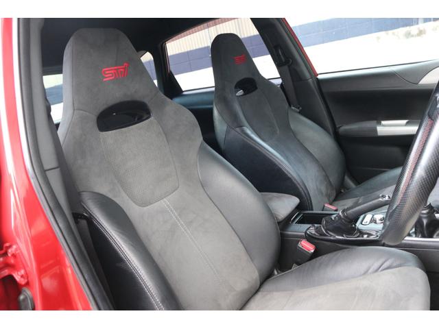 インプレッサ WRX STi ☆6速ミッション☆ナルディステアリング☆4WD☆RAYSボルクレーシングRE30☆5Jigenマフラー☆プッシュスタート&スマートキー☆ETC☆スペアタイヤ☆ナビテレビ(23枚目)