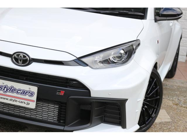 ＧＲヤリス ＲＣ　☆６速ミッション☆クスコ車高調☆ＴＯＭ’ｓルーフウィング・リアダクト☆インタークーラースプレイ☆サブラジエーター☆左右独立オートエアコン☆前後ドラレコ☆ＧＲステアリング・軽量ノブ・サイドブレーキ（6枚目）