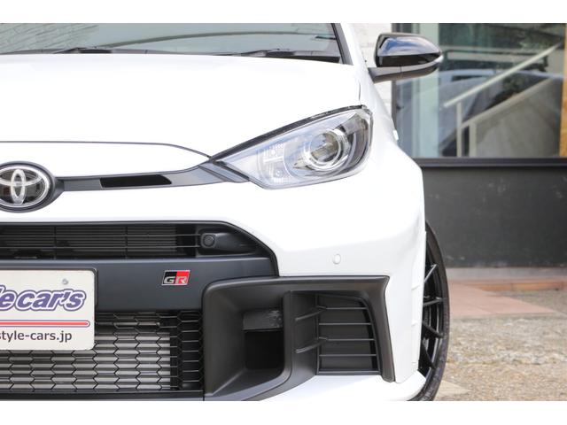 ＧＲヤリス ＲＣ　☆６速ミッション☆クスコ車高調☆ＴＯＭ’ｓルーフウィング・リアダクト☆インタークーラースプレイ☆サブラジエーター☆左右独立オートエアコン☆前後ドラレコ☆ＧＲステアリング・軽量ノブ・サイドブレーキ（7枚目）