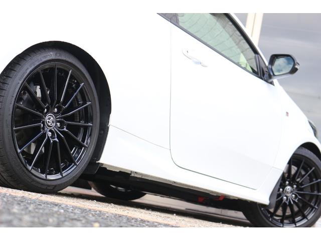 ＧＲヤリス ＲＣ　☆６速ミッション☆クスコ車高調☆ＴＯＭ’ｓルーフウィング・リアダクト☆インタークーラースプレイ☆サブラジエーター☆左右独立オートエアコン☆前後ドラレコ☆ＧＲステアリング・軽量ノブ・サイドブレーキ（14枚目）