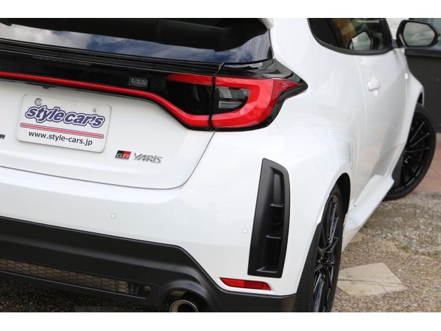 ＧＲヤリス ＲＣ　☆６速ミッション☆クスコ車高調☆ＴＯＭ’ｓルーフウィング・リアダクト☆インタークーラースプレイ☆サブラジエーター☆左右独立オートエアコン☆前後ドラレコ☆ＧＲステアリング・軽量ノブ・サイドブレーキ（15枚目）