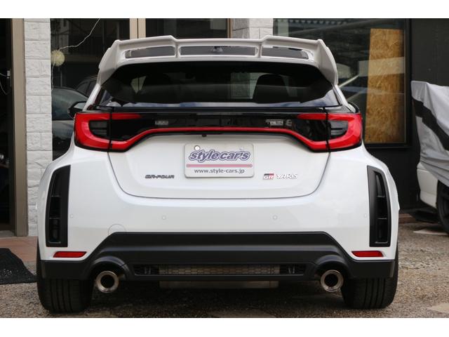 ＧＲヤリス ＲＣ　☆６速ミッション☆クスコ車高調☆ＴＯＭ’ｓルーフウィング・リアダクト☆インタークーラースプレイ☆サブラジエーター☆左右独立オートエアコン☆前後ドラレコ☆ＧＲステアリング・軽量ノブ・サイドブレーキ（18枚目）