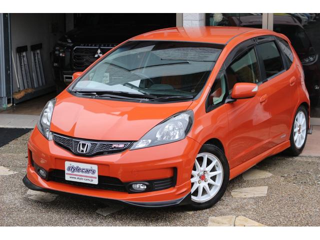 フィット ＲＳ　☆６速ミッション☆車高調☆レアマイスター１６インチアルミホイール☆フロントアンダースポイラー☆純正７インチナビ☆バックカメラ☆インナーミラー型ドライブレコーダー☆フロントフォグ☆（2枚目）