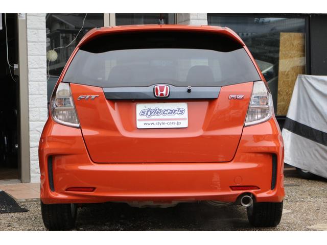 フィット ＲＳ　☆６速ミッション☆車高調☆レアマイスター１６インチアルミホイール☆フロントアンダースポイラー☆純正７インチナビ☆バックカメラ☆インナーミラー型ドライブレコーダー☆フロントフォグ☆（15枚目）