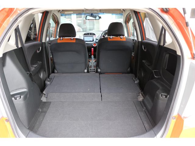 フィット ＲＳ　☆６速ミッション☆車高調☆レアマイスター１６インチアルミホイール☆フロントアンダースポイラー☆純正７インチナビ☆バックカメラ☆インナーミラー型ドライブレコーダー☆フロントフォグ☆（31枚目）