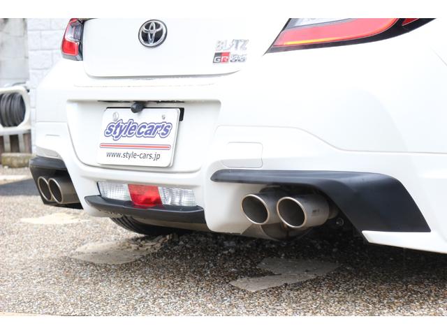 ＧＲ８６ ＲＺ　☆６速ミッション☆ＧＲ純正エアロ☆ＧＲスポーツマフラー☆ＢＬＩＴＺ車高調☆ＢＬＩＴＺキャリパー☆ＢＬＩＴＺエアクリーナー☆カロッツェリア９インチナビ・カスタムフィットスピーカー☆ＭＯＭＯステアリング☆（14枚目）