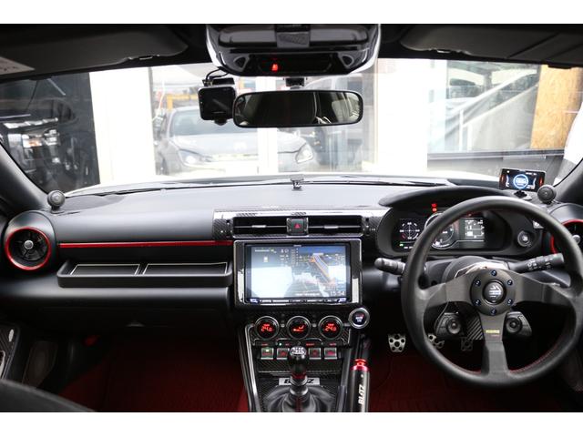 ＧＲ８６ ＲＺ　☆６速ミッション☆ＧＲ純正エアロ☆ＧＲスポーツマフラー☆ＢＬＩＴＺ車高調☆ＢＬＩＴＺキャリパー☆ＢＬＩＴＺエアクリーナー☆カロッツェリア９インチナビ・カスタムフィットスピーカー☆ＭＯＭＯステアリング☆（19枚目）