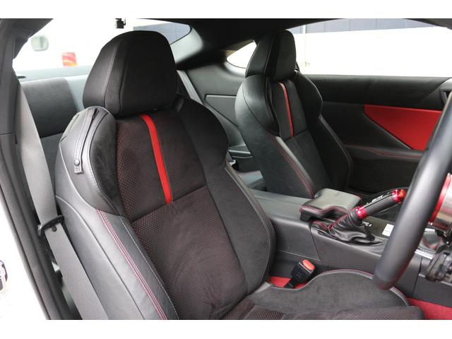 ＧＲ８６ ＲＺ　☆６速ミッション☆ＧＲ純正エアロ☆ＧＲスポーツマフラー☆ＢＬＩＴＺ車高調☆ＢＬＩＴＺキャリパー☆ＢＬＩＴＺエアクリーナー☆カロッツェリア９インチナビ・カスタムフィットスピーカー☆ＭＯＭＯステアリング☆（25枚目）