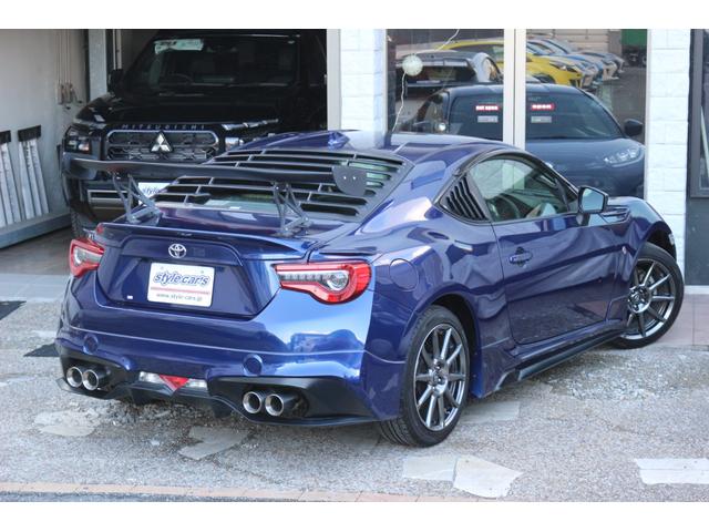 ８６ Ｇ　☆６速ミッション☆ＴＲＤフルエアロ☆ＴＲＤスポーツマフラー☆ＴＲＤリアウィンドルーバー☆ＧＴウィング☆純正ナビ☆テレビ☆バックカメラ☆ＥＴＣ☆（11枚目）