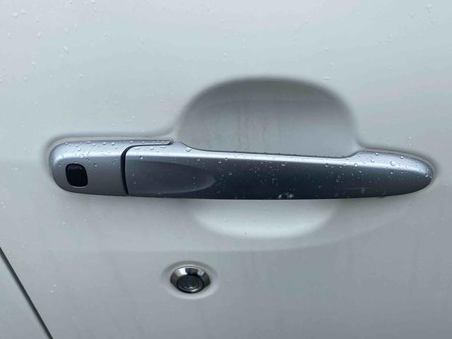 ムーヴ Ｘリミテッド　キーフリー　ダイハツ認定中古車　アイドリングストップ　キーフリーキー　電動格納ミラー　シートリフター　ナビゲーション　ＡＢＳ　カップホルダー　アルミホイール　アームレスト　オートエアコン　プッシュスタートボタン（31枚目）