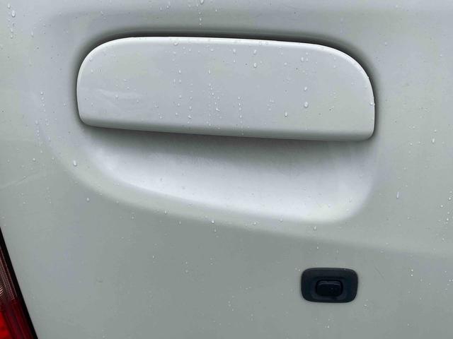 ムーヴ Ｘリミテッド　キーフリー　ダイハツ認定中古車　アイドリングストップ　キーフリーキー　電動格納ミラー　シートリフター　ナビゲーション　ＡＢＳ　カップホルダー　アルミホイール　アームレスト　オートエアコン　プッシュスタートボタン（36枚目）