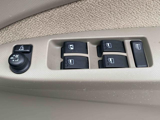 ムーヴ Ｘリミテッド　キーフリー　ダイハツ認定中古車　アイドリングストップ　キーフリーキー　電動格納ミラー　シートリフター　ナビゲーション　ＡＢＳ　カップホルダー　アルミホイール　アームレスト　オートエアコン　プッシュスタートボタン（46枚目）