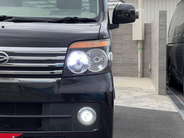 中古車をお選びの際はタイヤにもご注目下さいね★残量やヒビなどある場合があります!店では残量が少なかったり、劣化がひどいものは交換などご相談させていただきます!