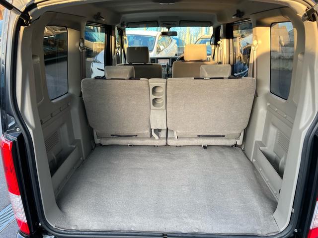 エブリイワゴン ＰＺターボスペシャル　４ＡＴ／両側電動スライドドア／オートステップ／純正１４インチアルミホイール／純正エアロ／リアスポイラー／ＣＤ／ＦＭ／ＡＭラジオ／パワーウィンドウ（14枚目）