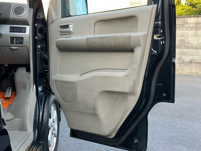 エブリイワゴン ＰＺターボスペシャル　４ＡＴ／両側電動スライドドア／オートステップ／純正１４インチアルミホイール／純正エアロ／リアスポイラー／ＣＤ／ＦＭ／ＡＭラジオ／パワーウィンドウ（53枚目）