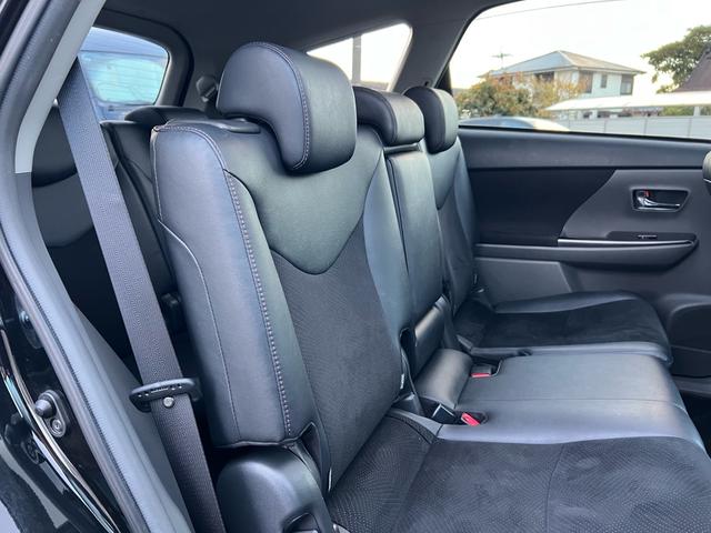 プリウスアルファ Ｇ　チューン　ブラック　パノラマルーフ／モデリスタエアロ／地デジＴＶ／ＥＴＣ／ＬＥＤヘッドライト／ハーフレザーシート（66枚目）