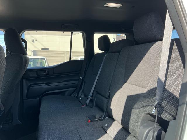 ランドクルーザー２５０ ＧＸ　ディーゼルターボ／走行距離１００ｋｍ／ＥＴＣ／アラウンドビューモニター／衝突軽減ブレーキ／アダプティブクルーズコントロール／１８インチアルミホイール／スマートキー（76枚目）