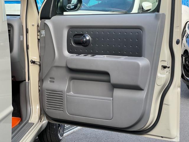 キューブ ＳＸ　ＭＤ／ＣＤセレクション　ルーフキャリア／ツートンカラー／色替え車両／グレー／ホワイト（54枚目）