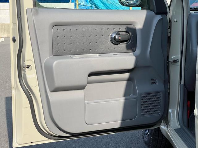 キューブ ＳＸ　ＭＤ／ＣＤセレクション　ルーフキャリア／ツートンカラー／色替え車両／グレー／ホワイト（71枚目）