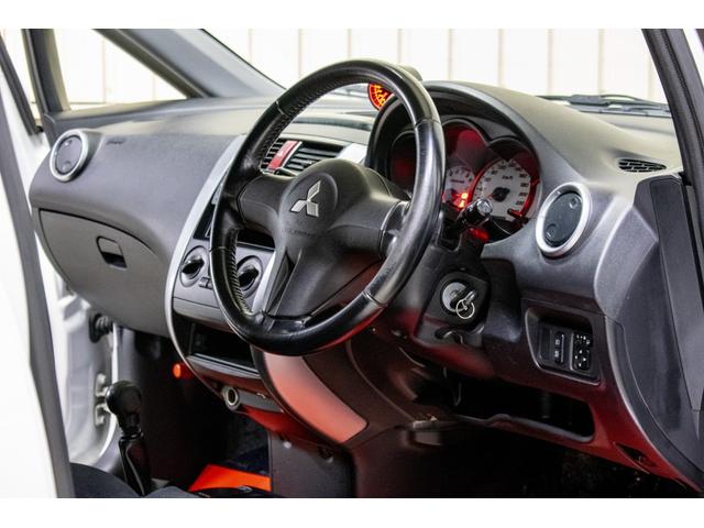 コルト ラリーアート　バージョンＲ　新品車高調　ＥＮＫＥＩ軽量ＡＷ　レカロシート　柿本マフラー　Ｂｌｕｅｔｏｏｔｈマルチオーディオ　ＥＴＣ（19枚目）