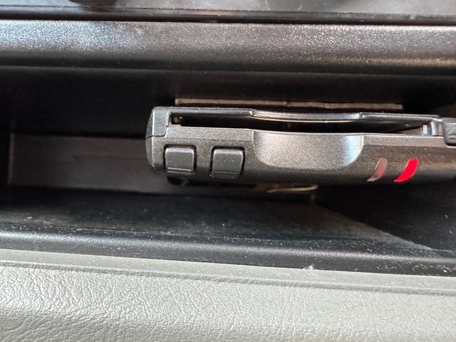 タウンボックス RX キーレスキー ターボ車 パワステ エアコン ETC 衝突安全ボディ エアバック ダブルエアバッグ フルフラット フロントパワーウインドウ(18枚目)