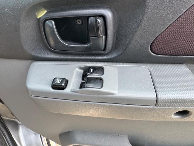 タウンボックス RX キーレスキー ターボ車 パワステ エアコン ETC 衝突安全ボディ エアバック ダブルエアバッグ フルフラット フロントパワーウインドウ(19枚目)