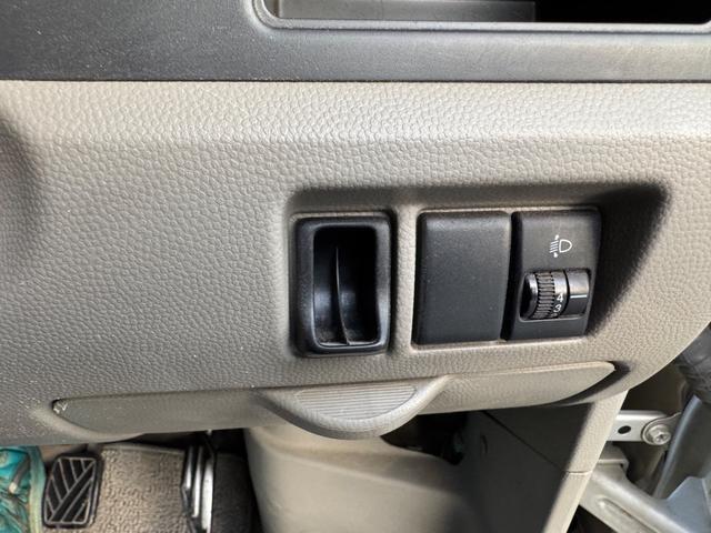 エブリイ ジョインターボ イモビライザー オートエアコン パワーウィンドゥ 運転席助手席エアバック ターボ 電動格納ドアミラー 運転席エアバッグ パワーステアリング 衝突安全ボディ ABS スライドドア ETC装備(18枚目)