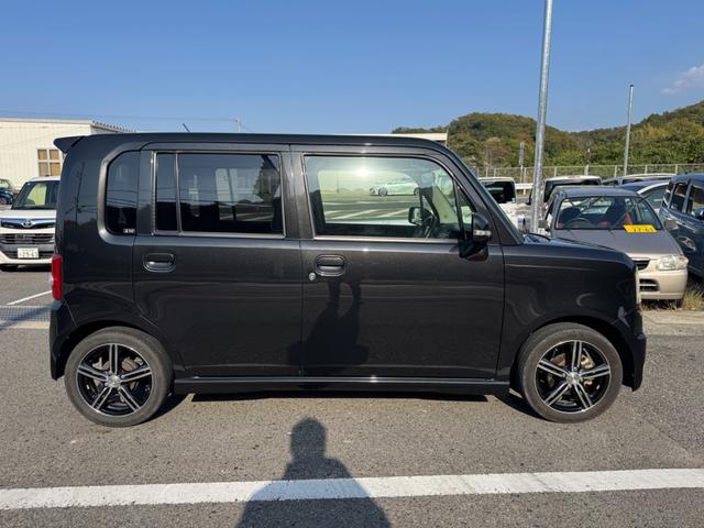 ムーヴコンテ カスタム　ＲＳ　電動シート　衝突安全ボディ　フルタイム４ＷＤ　盗難防止システム　ＥＴＣ　寒冷地仕様　電動格納式ドアミラー　ＡＡＣ　ベンチシート　ＡＢＳ　パワーウインドウ　パワーステアリング　エアバッグ　Ｓキー　ＴＢ（8枚目）