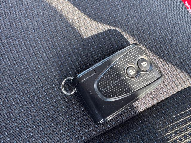 ムーヴコンテ カスタム　ＲＳ　電動シート　衝突安全ボディ　フルタイム４ＷＤ　盗難防止システム　ＥＴＣ　寒冷地仕様　電動格納式ドアミラー　ＡＡＣ　ベンチシート　ＡＢＳ　パワーウインドウ　パワーステアリング　エアバッグ　Ｓキー　ＴＢ（18枚目）