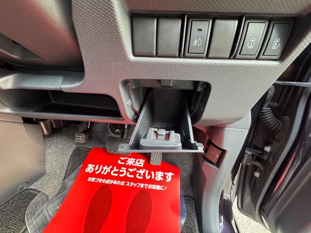 ソリオバンディット ベースグレード　インテリキー　両側電動パワースライドドア　ＥＴＣ搭載　電格ミラー　キーレス　ＤＶＤ再生可　メモリーナビ　サイドエアバッグ　エアバック　ナビ＆ＴＶ　盗難防止機能　ＡＡＣ　パワーステアリング　ＡＢＳ（18枚目）