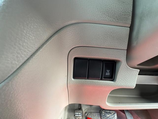 スペーシア X ディスチャージヘッドランプ装着車 バックアイカメラ ベンチシートフルフラット 両側スライド片側電動 電動格納式ミラー イモビライザー 助手席エアバッグ ナビ&TV DVD再生可能 PW 運転席エアバック ベンチS AUTOエアコン(18枚目)