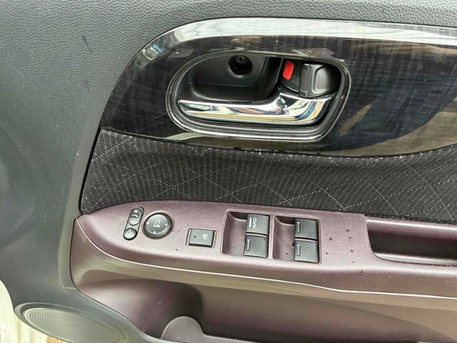 N-ONE プレミアム ドライブレコーダー ETC バックカメラ 衝突被害軽減システム HID スマートキー アイドリングストップ 電動格納ミラー ベンチシート CVT 盗難防止システム ABS ESC USB(13枚目)