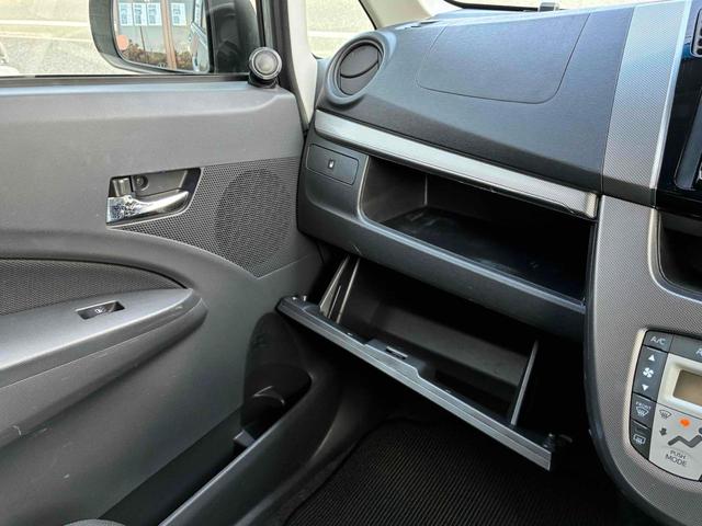 ムーヴ カスタム　ＲＳ　４ＷＤ　ナビ　ＴＶ　ドライブレコーダー　ＥＴＣ　バックカメラ　衝突被害軽減システム　オートライト　ＬＥＤヘッドランプ　スマートキー　アイドリングストップ　電動格納ミラー　ベンチシート　ターボ　ＣＶＴ（12枚目）