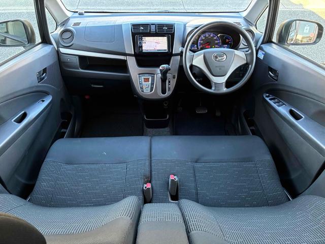 ムーヴ カスタム　Ｘ　ＳＡ　ＥＴＣ　バックカメラ　ナビ　衝突被害軽減システム　ＬＥＤヘッドランプ　スマートキー　アイドリングストップ　電動格納ミラー　ベンチシート　ＣＶＴ　盗難防止システム　ＡＢＳ　ＥＳＣ　ＣＤ　ＤＶＤ再生（2枚目）