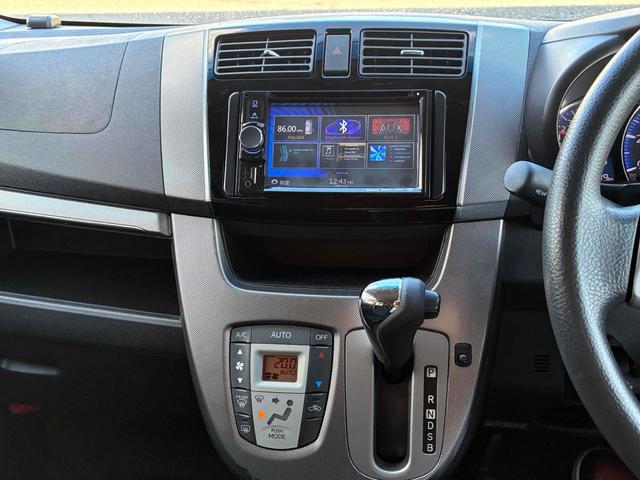 ムーヴ カスタム　Ｘ　ＳＡ　ＥＴＣ　バックカメラ　ナビ　衝突被害軽減システム　ＬＥＤヘッドランプ　スマートキー　アイドリングストップ　電動格納ミラー　ベンチシート　ＣＶＴ　盗難防止システム　ＡＢＳ　ＥＳＣ　ＣＤ　ＤＶＤ再生（8枚目）